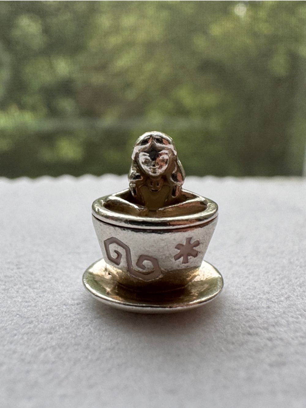 Pandora Disney Alice in Wonderland Teacup Charm